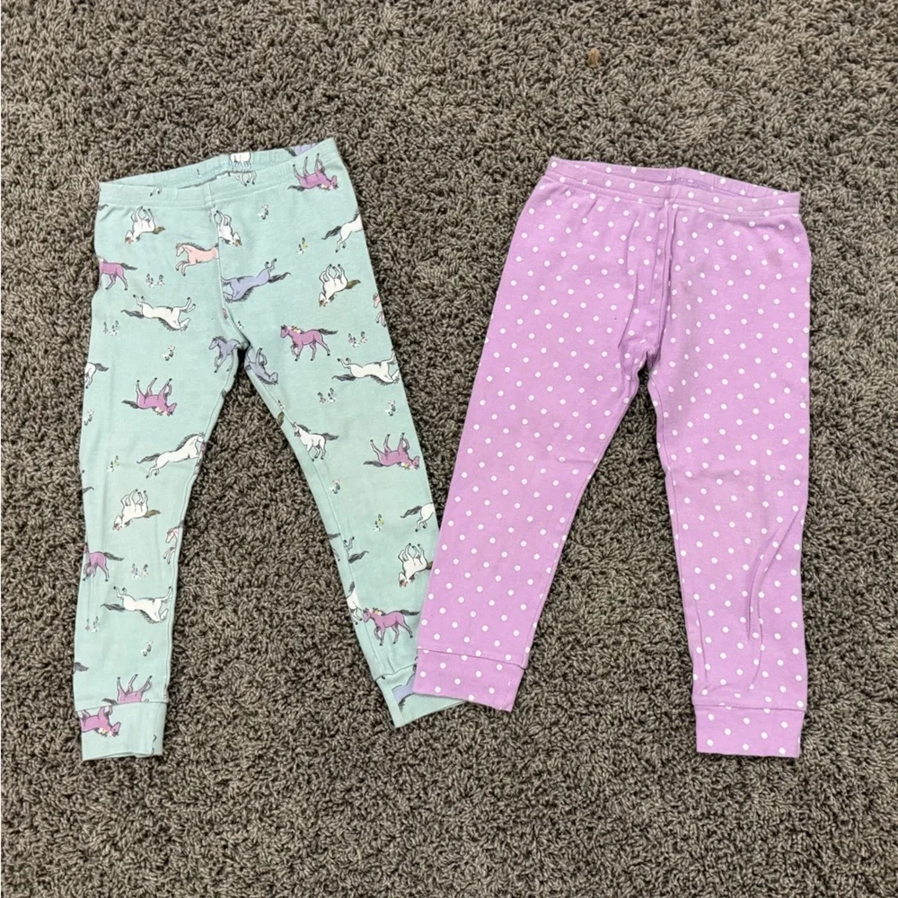 4 piece Carter’s unicorn girls pajama bundle, size 4